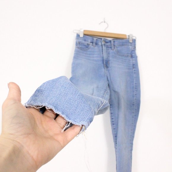 *Gap Blue Raw Hem Skinny High Rise Jeans - Picture 4 of 6